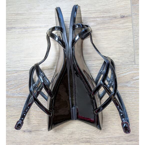 Etienne Aigner Sandals 8W Black Patent Leather Slingback T-Strap Wedge Heel - Picture 5 of 12
